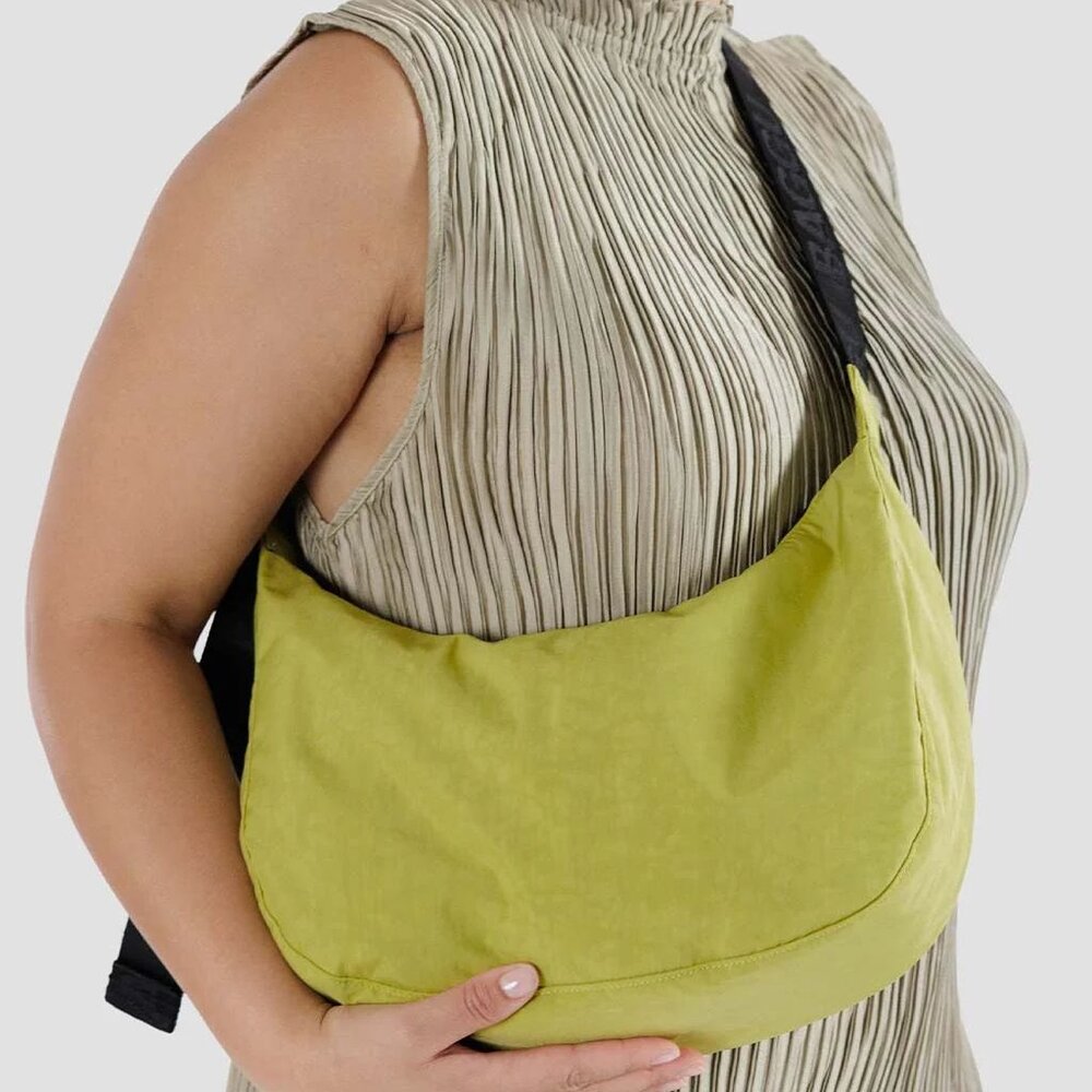 NWT Baggu Crescent Bag Medium - Lemongrass - Picture 4 of 4
